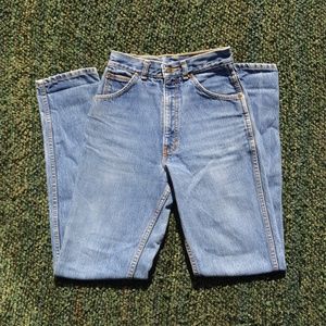 the most amazing vintage high rise lee jeans